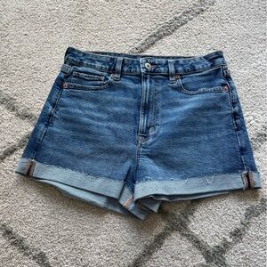 American Eagle mom shorts denim jean shorts high rise 8